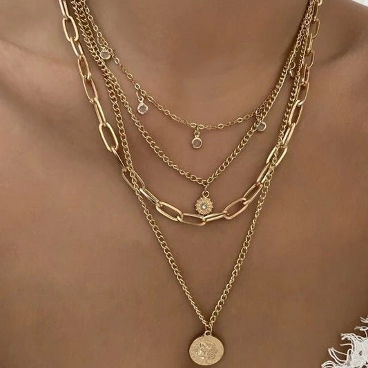 4-piece necklaces set